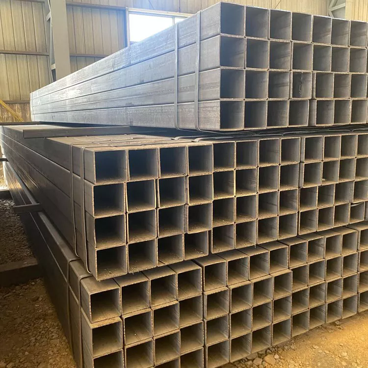 Svart stripet rektangulært rør